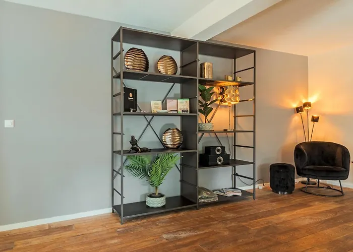 別荘 De Stolp スコールル